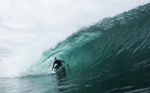 Surf en Irelande – Guide Des Meilleurs Spots, Saison & Vagues