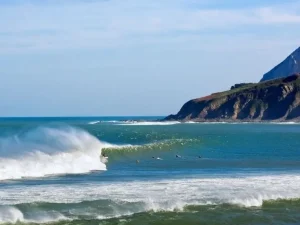 Guide Surf Espagne : Les Meilleurs Spots